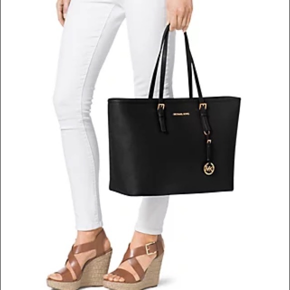 Michael kors black jet setter bag - Picture 1 of 2